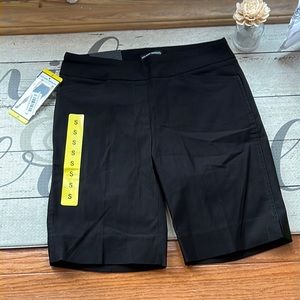 Womens Hillary Radley black pull on Bermuda shorts size Small NEW!